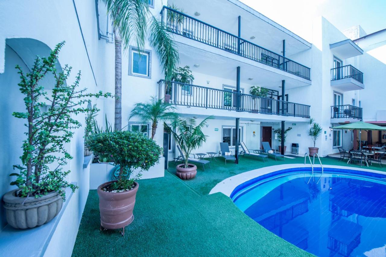Del Marques Hotel And Suites Гуадалахара Екстериор снимка