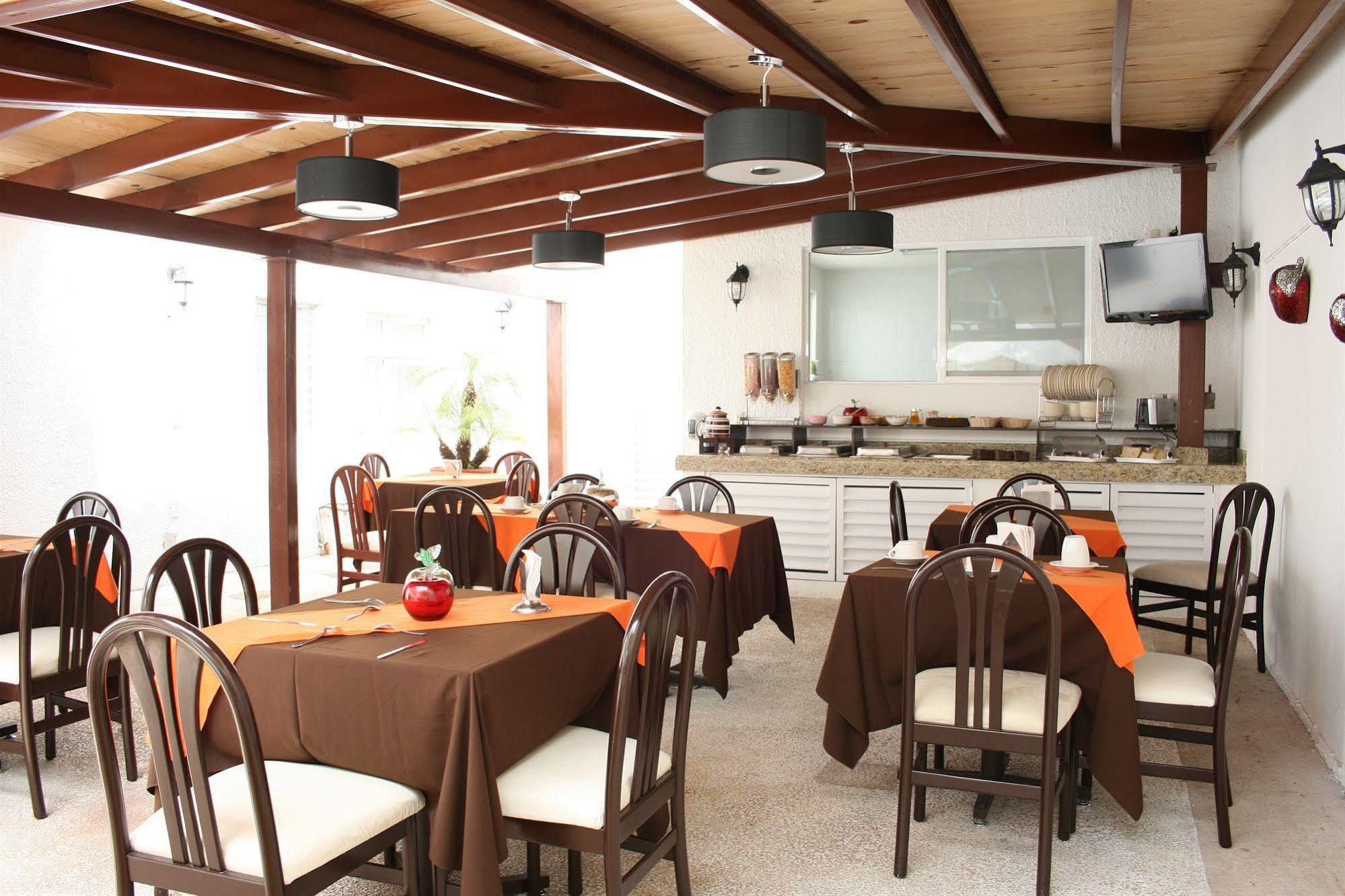Del Marques Hotel And Suites Гуадалахара Екстериор снимка