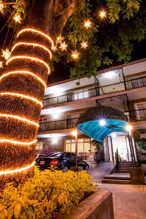 Del Marques Hotel And Suites Гуадалахара Екстериор снимка